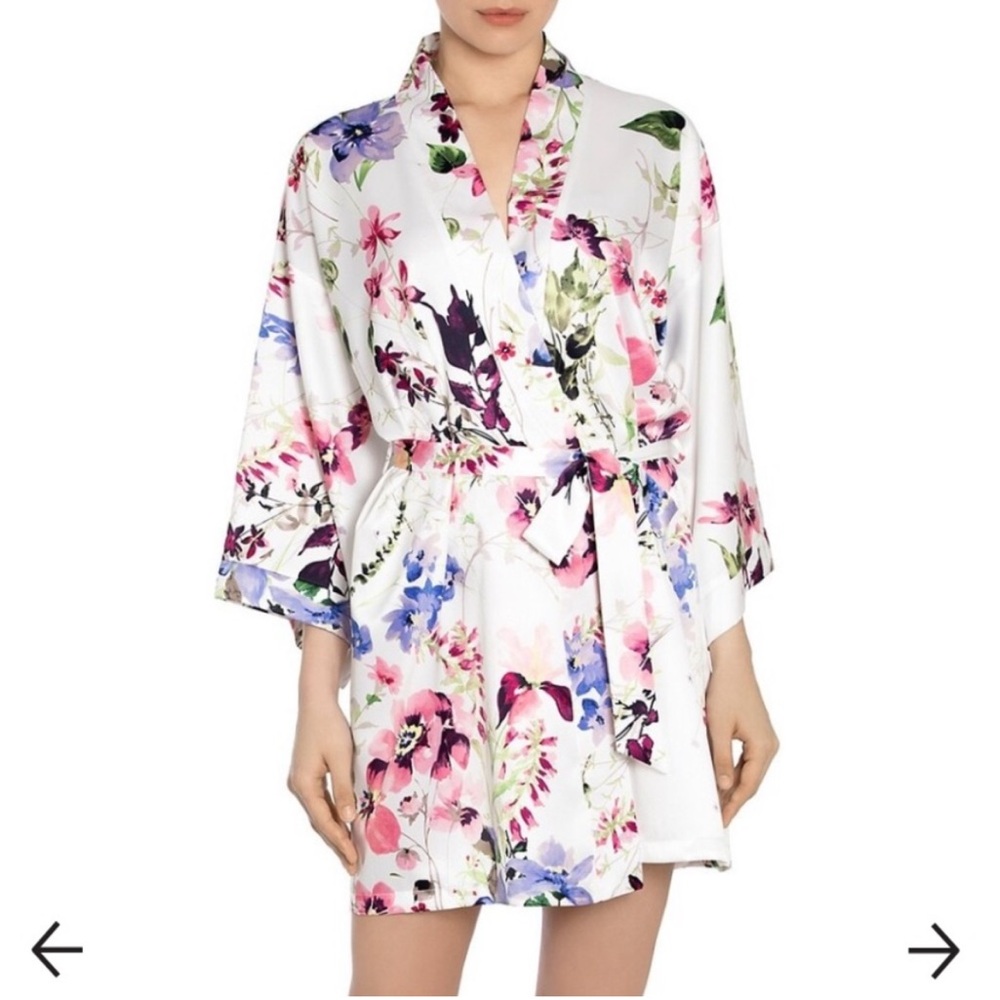 In Bloom by jonquil - And I love her women’s floral robe size xs - s
